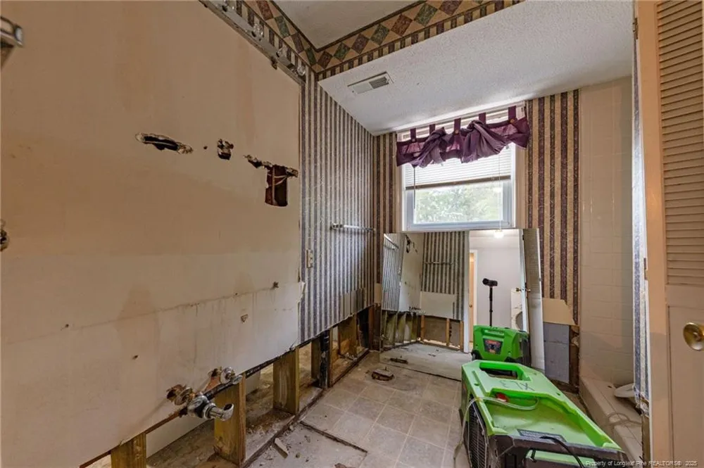 241 Hight Road Aberdeen, NC 28315