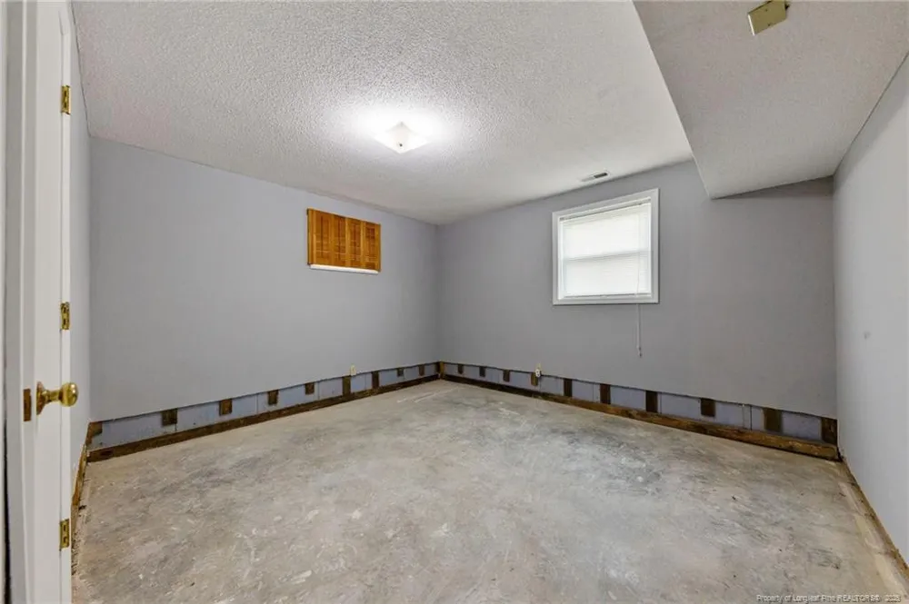 241 Hight Road Aberdeen, NC 28315