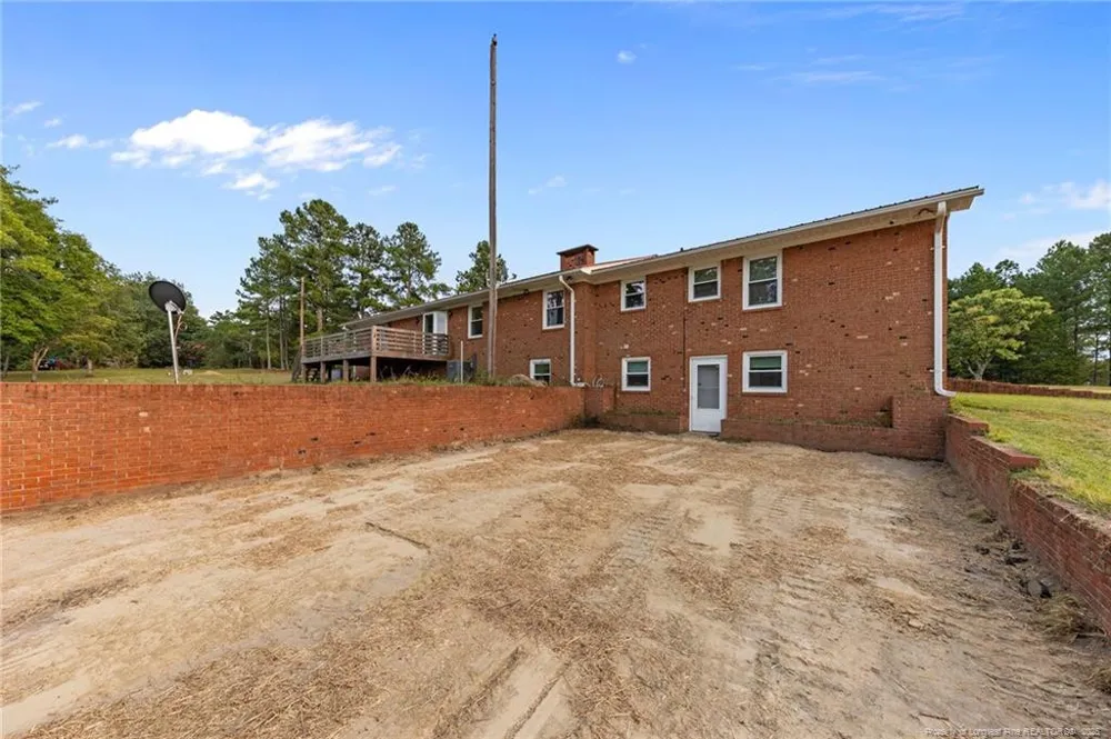 241 Hight Road Aberdeen, NC 28315