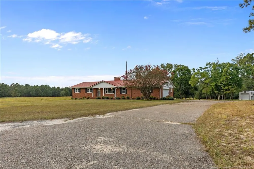 241 Hight Road Aberdeen, NC 28315