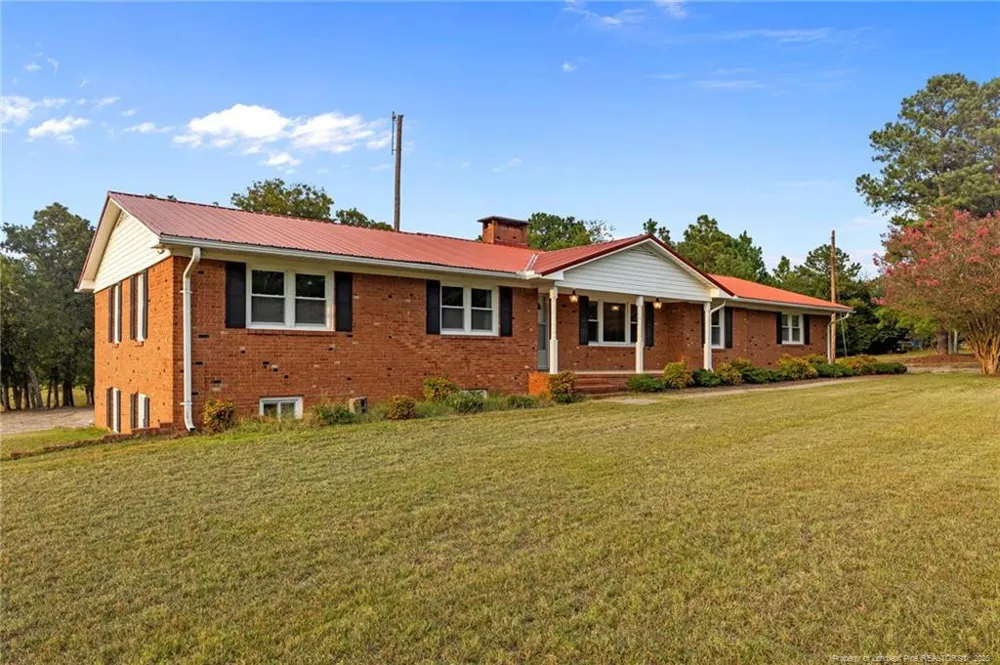 241 Hight Road Aberdeen, NC 28315