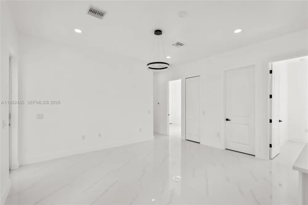 936 Anthony E Lehigh Acres, FL 33974