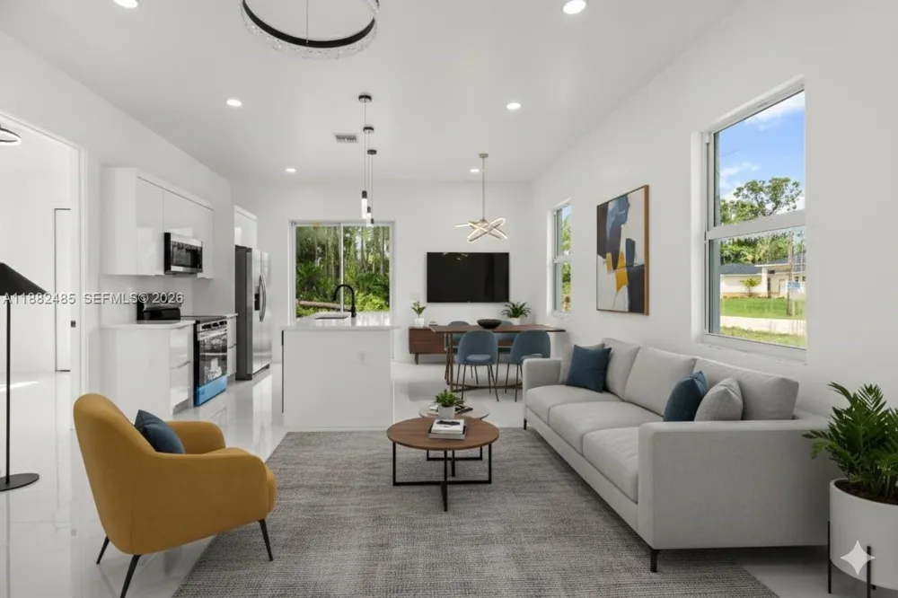 936 Anthony E Lehigh Acres, FL 33974