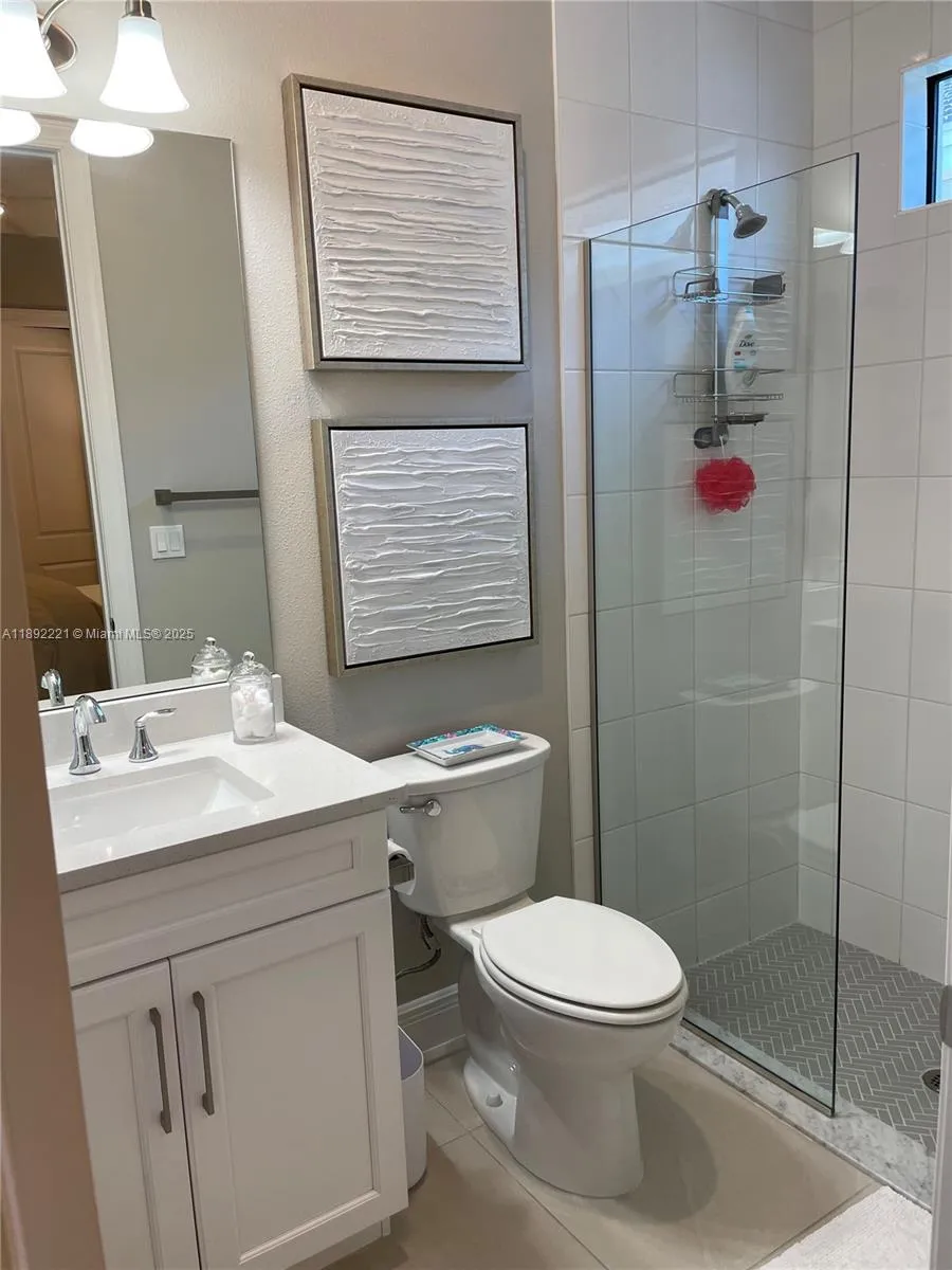 4960 Surfside Circle Bradenton, FL 34211