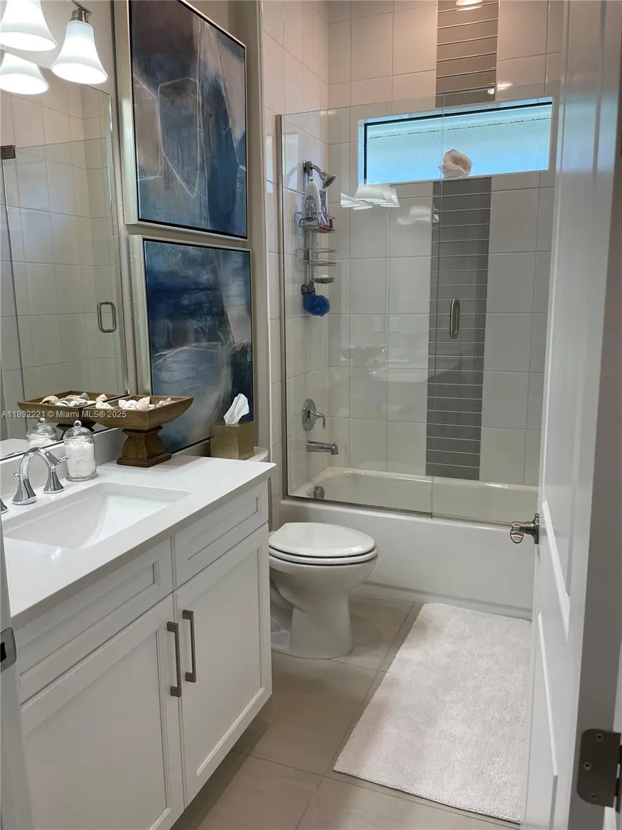 4960 Surfside Circle Bradenton, FL 34211