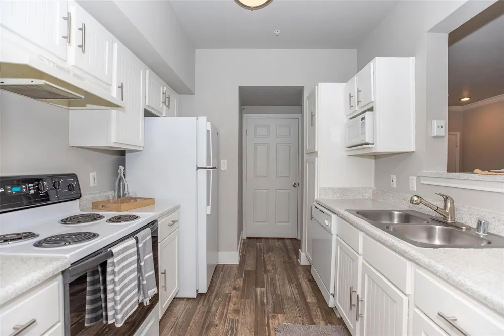19100 N Glenwest Drive #236 Friendswood, TX 77546