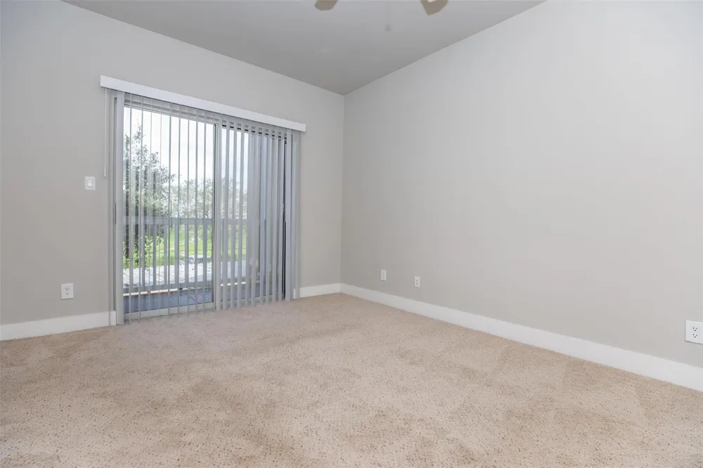 19100 N Glenwest Drive #236 Friendswood, TX 77546