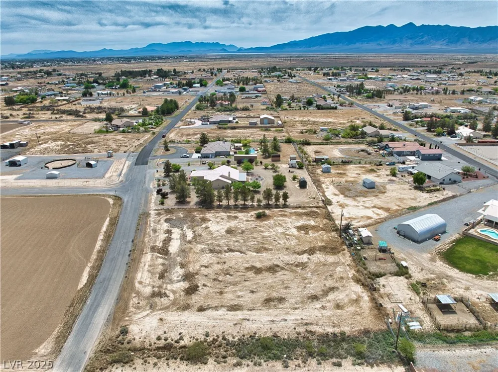 3240 S Prairie Avenue Pahrump, NV 89048