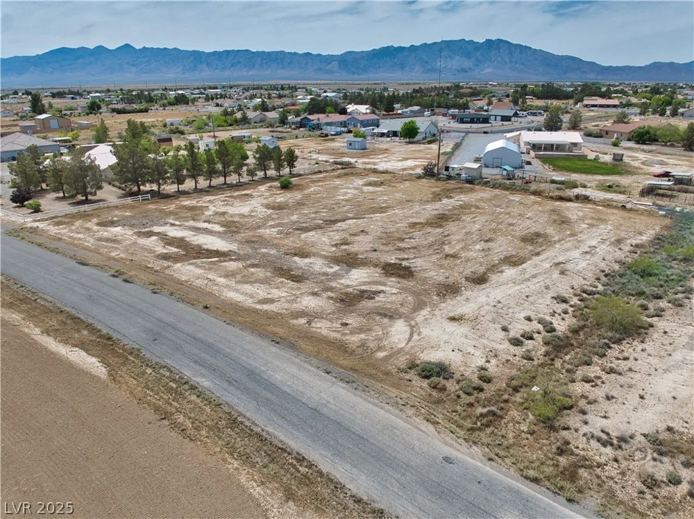 3240 S Prairie Avenue Pahrump, NV 89048