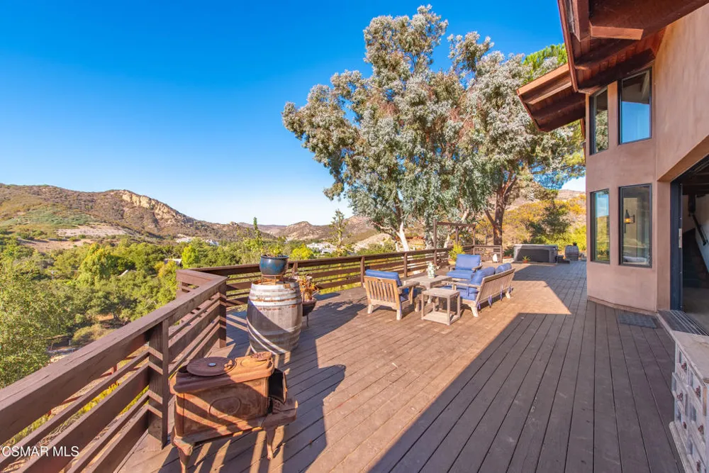 356 E Carlisle Road Thousand Oaks, CA 91361