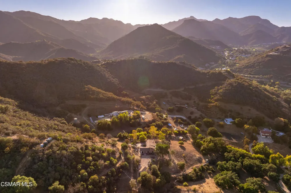 356 E Carlisle Road Thousand Oaks, CA 91361