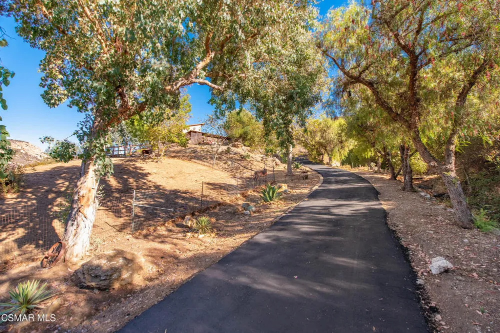 356 E Carlisle Road Thousand Oaks, CA 91361