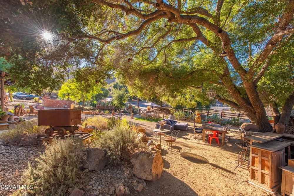 356 E Carlisle Road Thousand Oaks, CA 91361