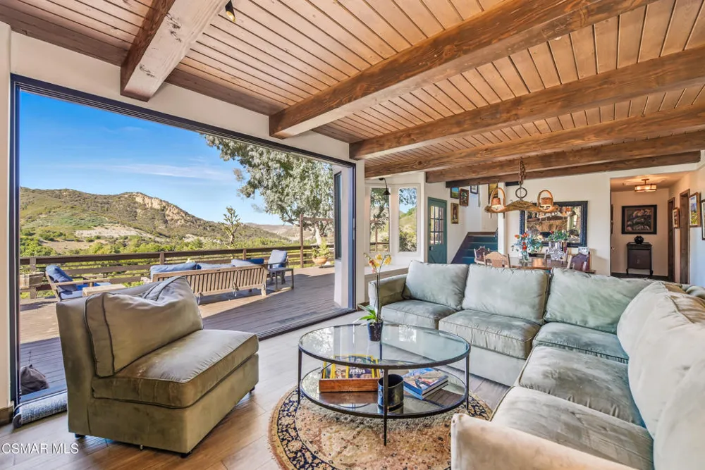 356 E Carlisle Road Thousand Oaks, CA 91361