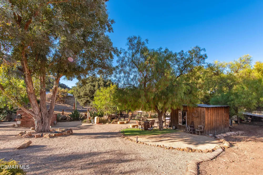 356 E Carlisle Road Thousand Oaks, CA 91361