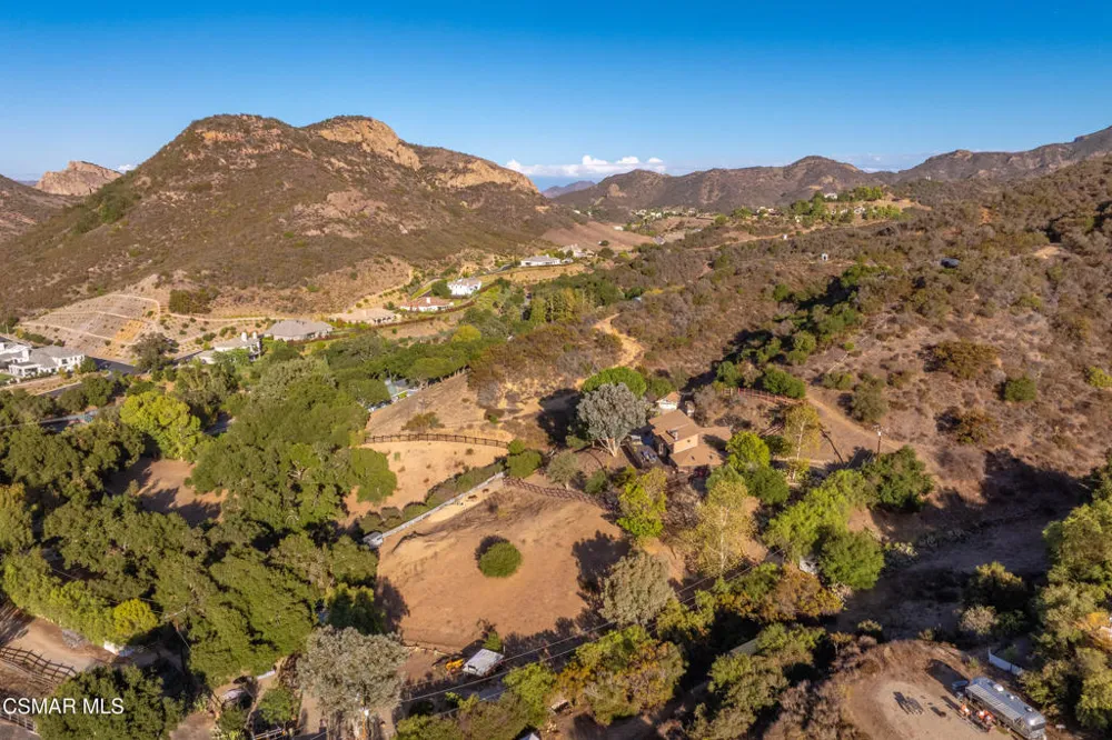 356 E Carlisle Road Thousand Oaks, CA 91361