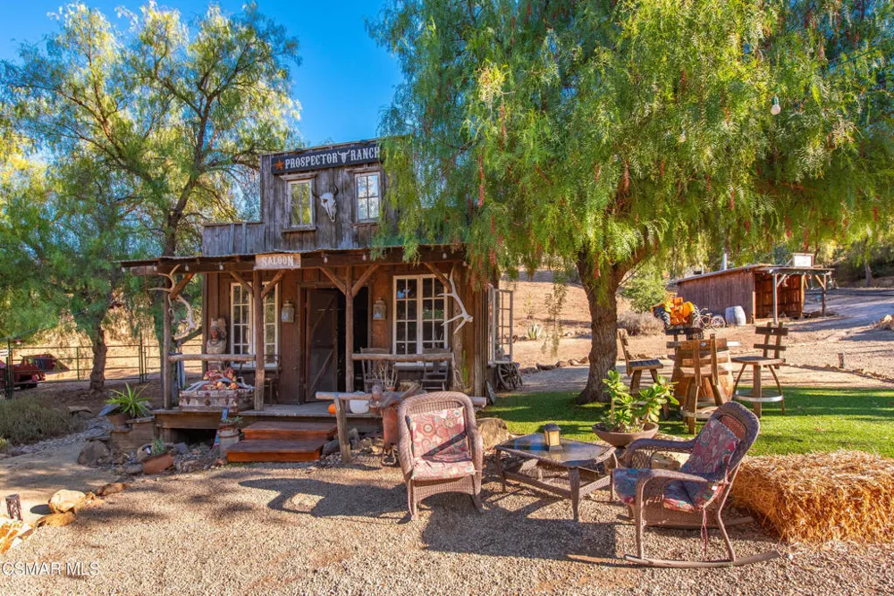 356 E Carlisle Road Thousand Oaks, CA 91361