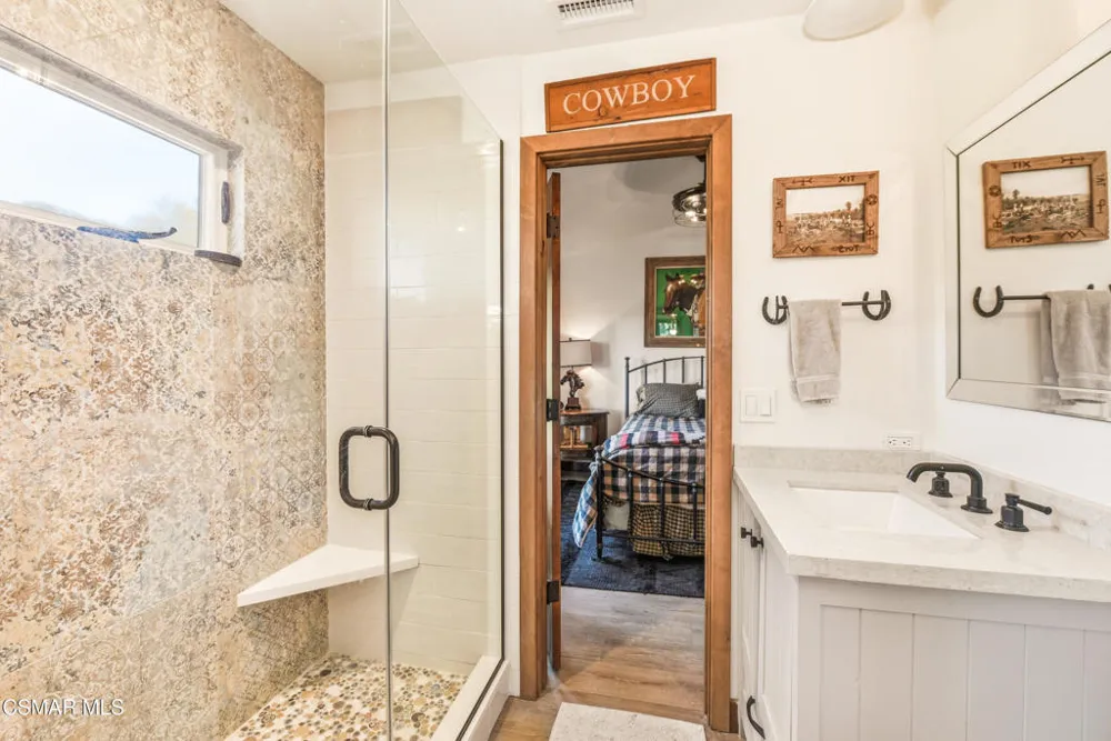 356 E Carlisle Road Thousand Oaks, CA 91361
