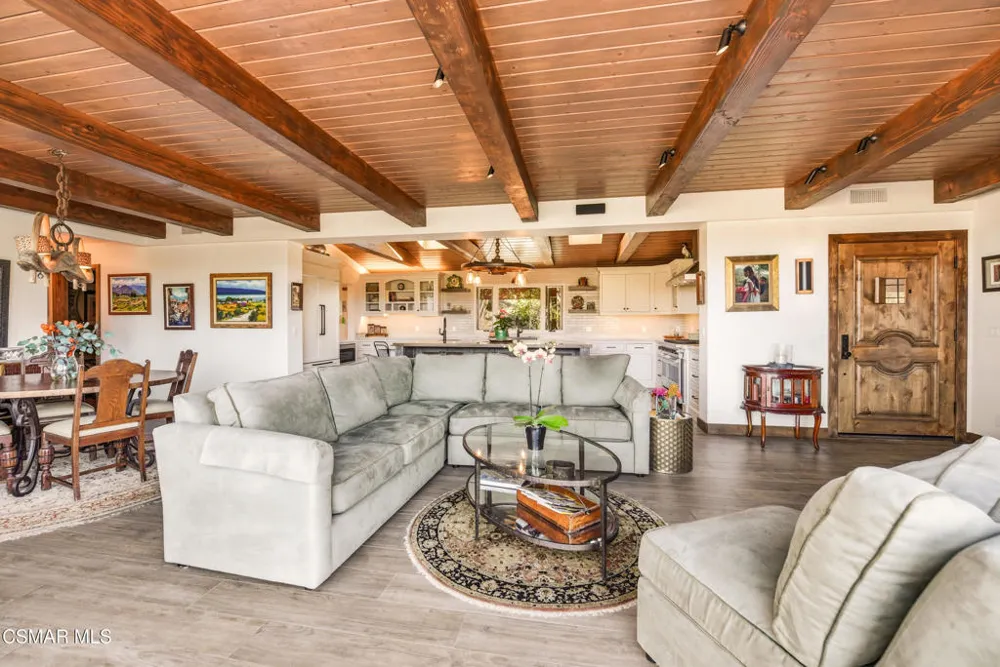 356 E Carlisle Road Thousand Oaks, CA 91361
