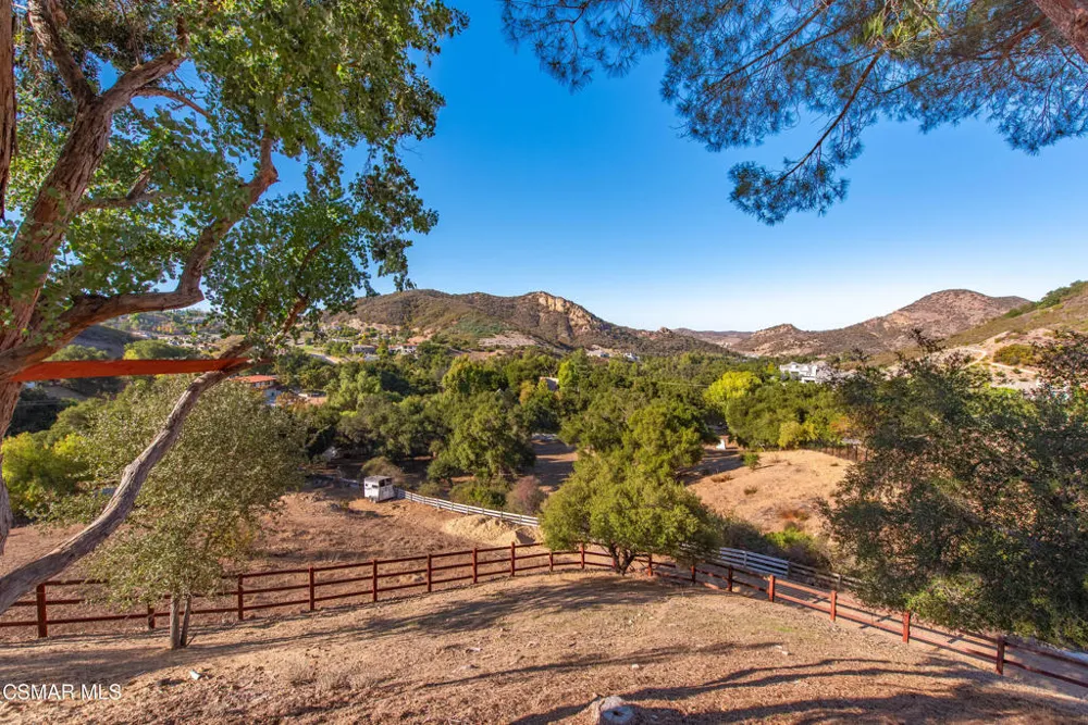 356 E Carlisle Road Thousand Oaks, CA 91361