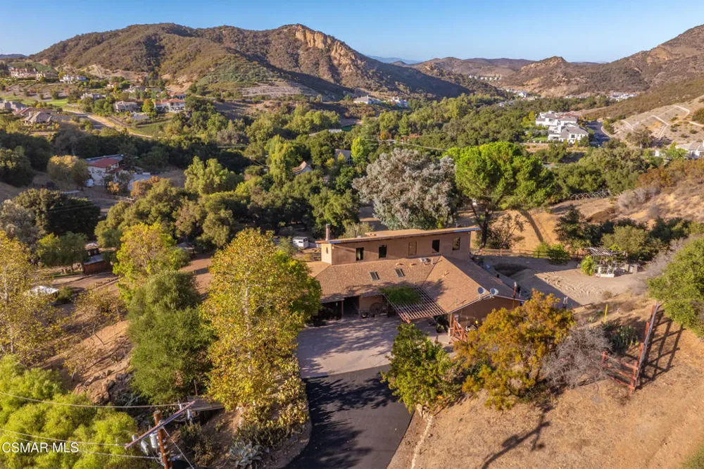 356 E Carlisle Road Thousand Oaks, CA 91361
