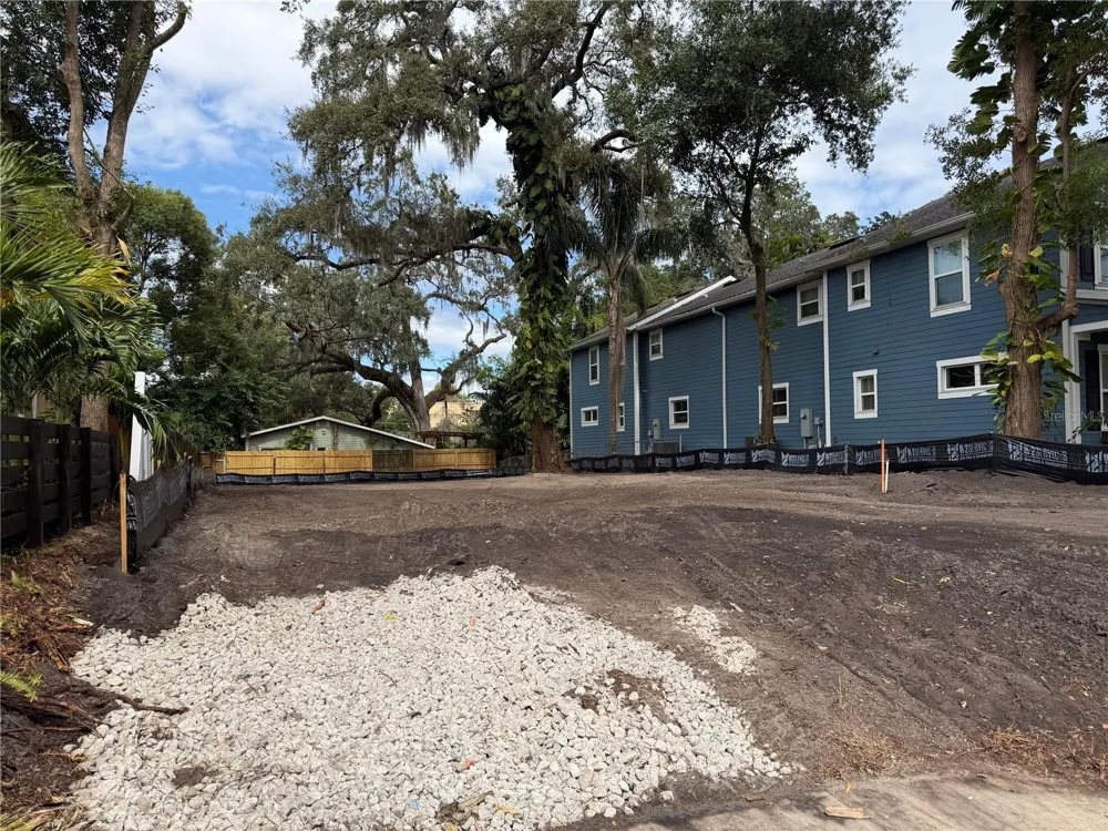 1105 ELMWOOD STREET Orlando, FL 32801