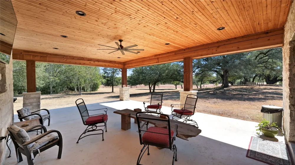 2656 River Bend Road Smithville, TX 78957