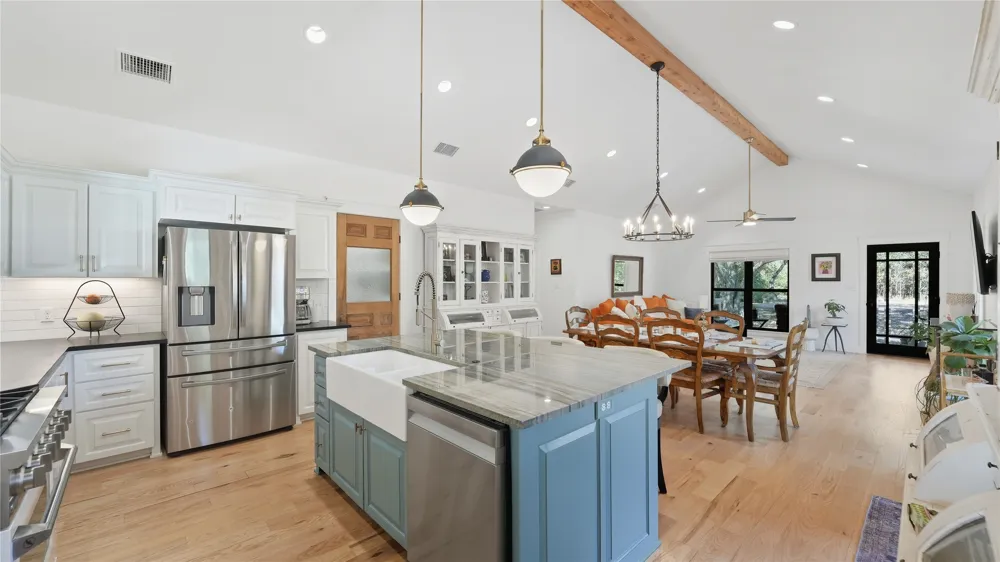 2656 River Bend Road Smithville, TX 78957
