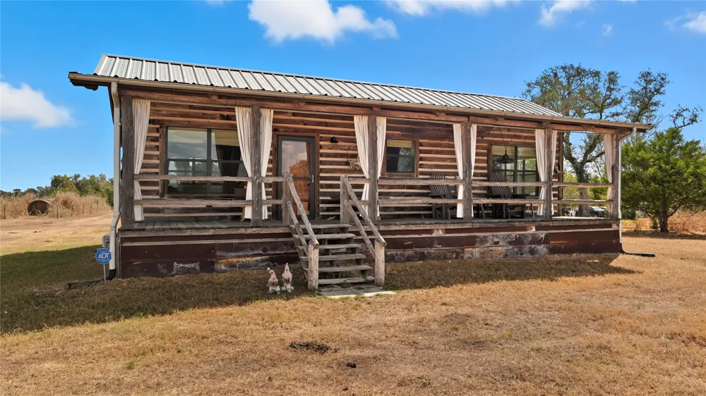 2656 River Bend Road Smithville, TX 78957