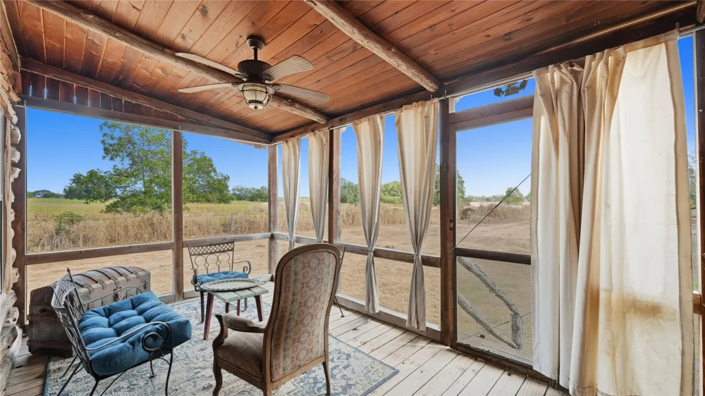 2656 River Bend Road Smithville, TX 78957