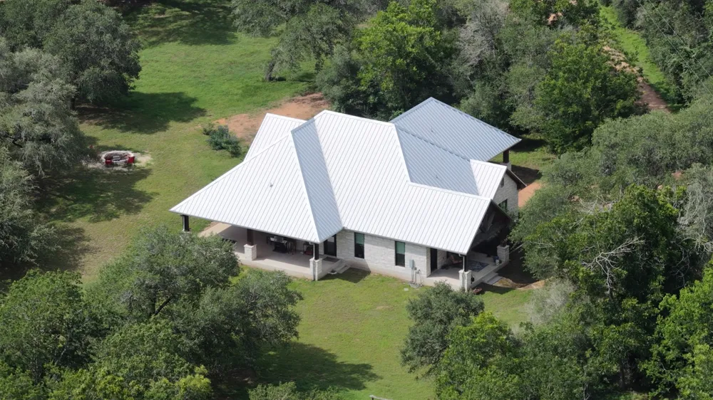 2656 River Bend Road Smithville, TX 78957