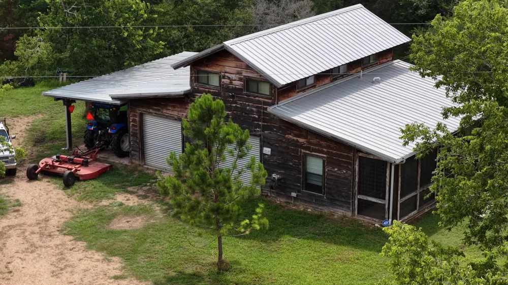 2656 River Bend Road Smithville, TX 78957
