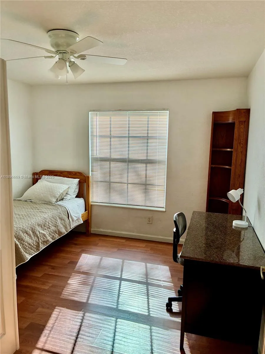 4122 Residence dr #120 Fort Myers, FL 33901