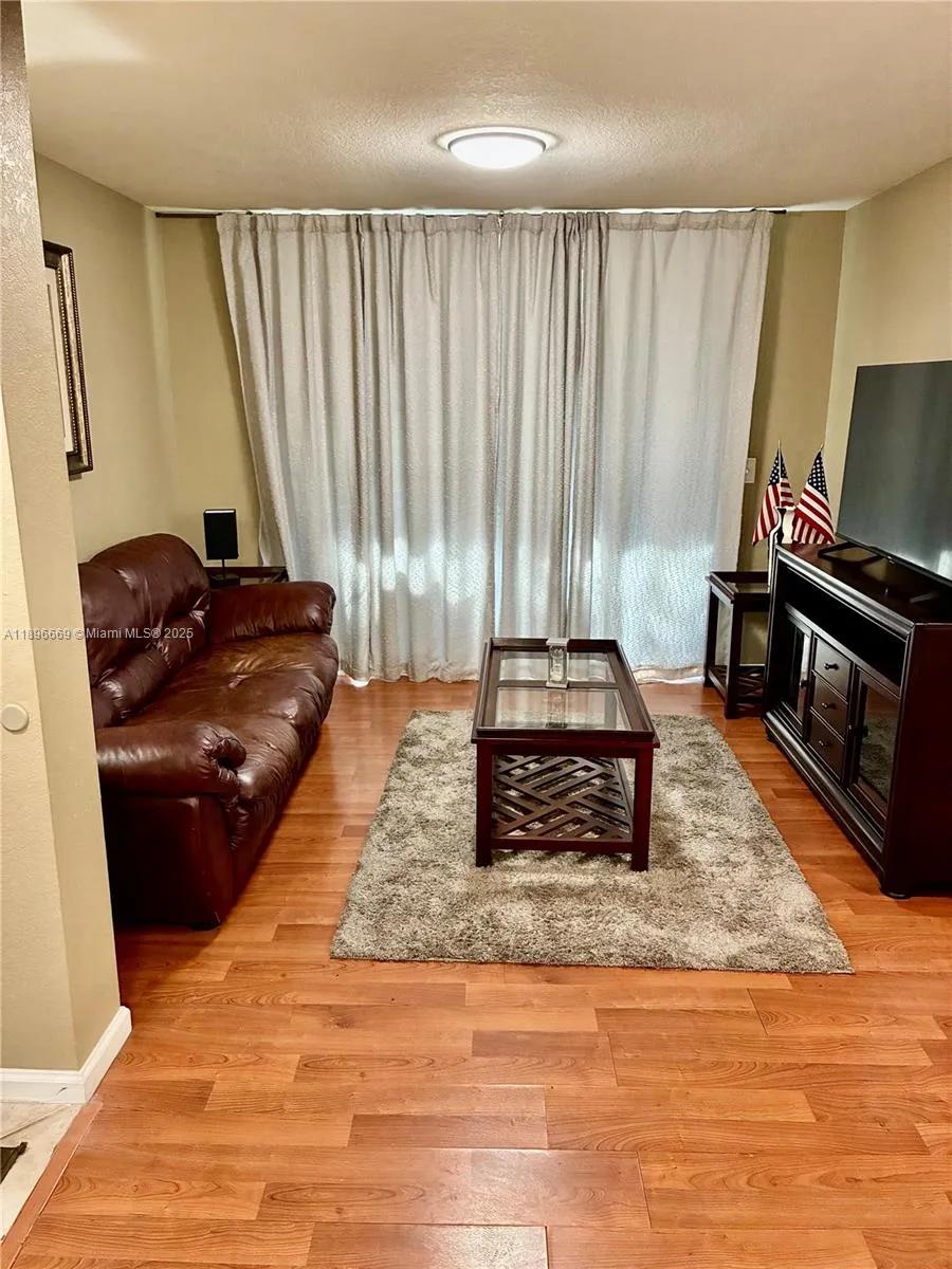 4122 Residence dr #120 Fort Myers, FL 33901