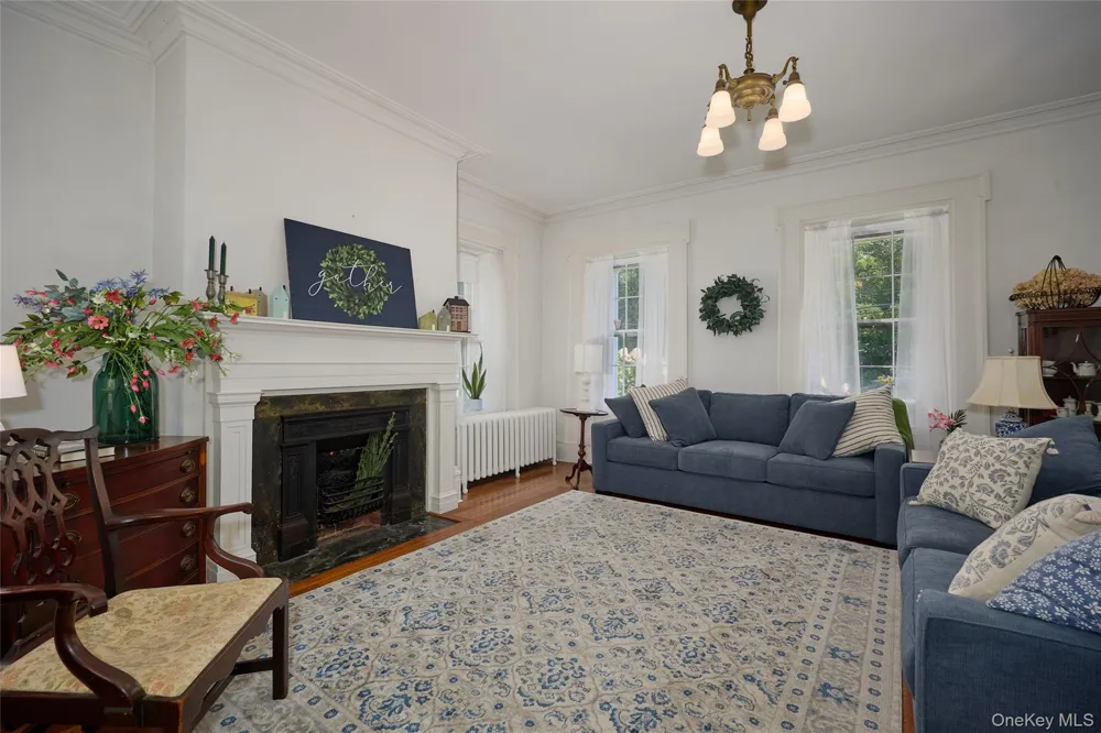 19 Orange Turnpike Sloatsburg, NY 10974