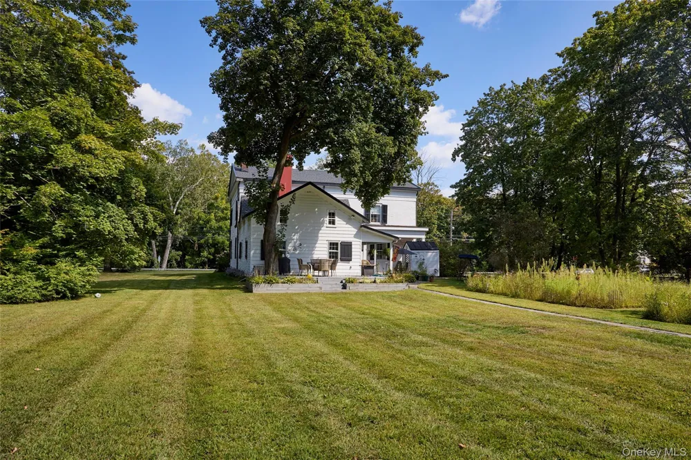 19 Orange Turnpike Sloatsburg, NY 10974
