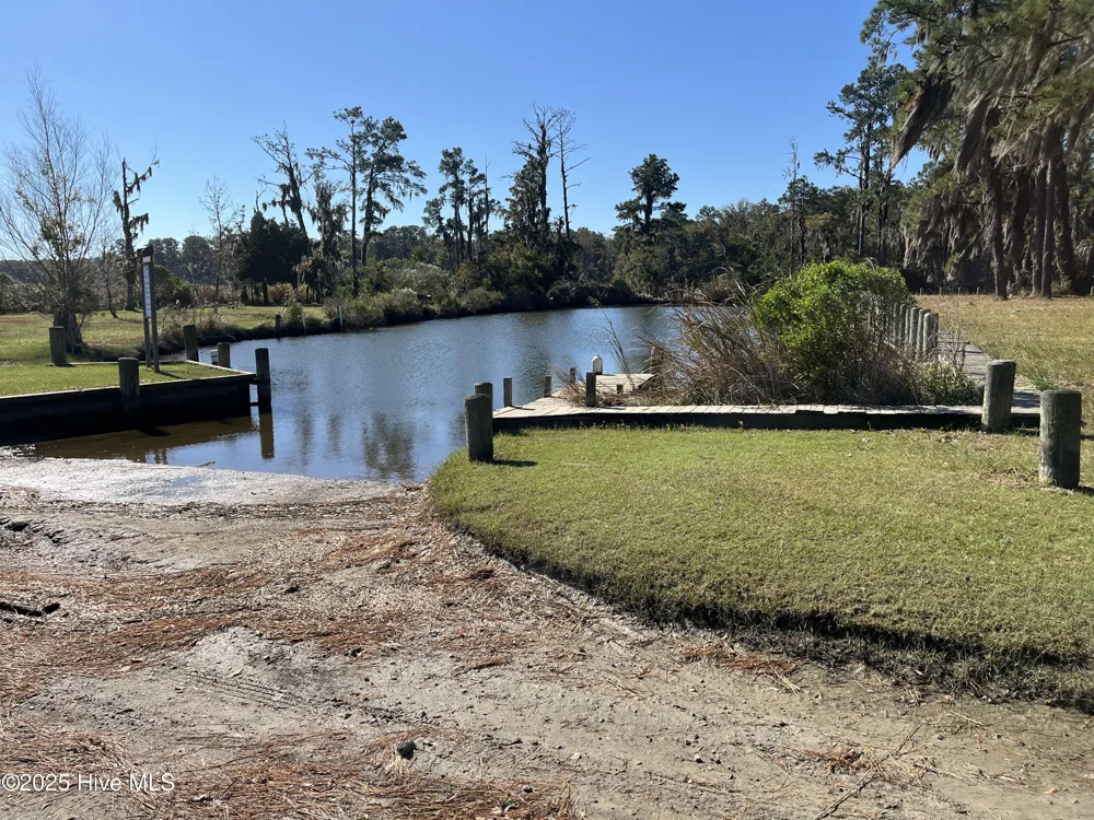 11 Cedar Lane Blounts Creek, NC 27814
