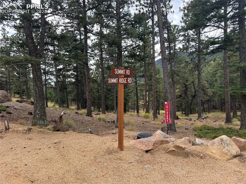 316 Summit Ridge Road Manitou Springs, CO 80829