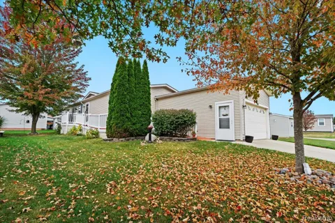 11092 Indianwood Court