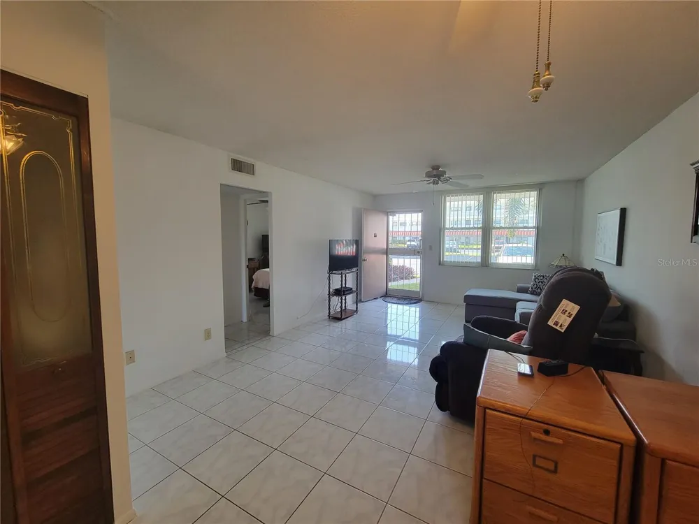 4915 BAY STREET NE #122 St Petersburg, FL 33703