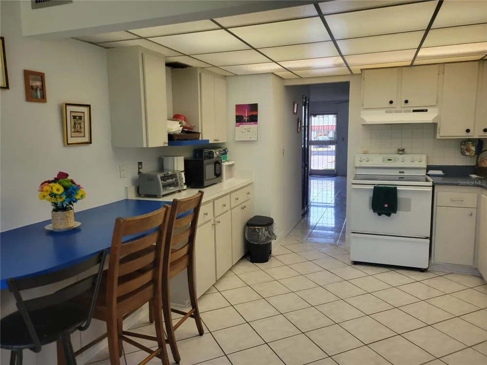 4915 BAY STREET NE #122 St Petersburg, FL 33703