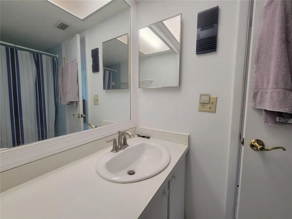 4915 BAY STREET NE #122 St Petersburg, FL 33703