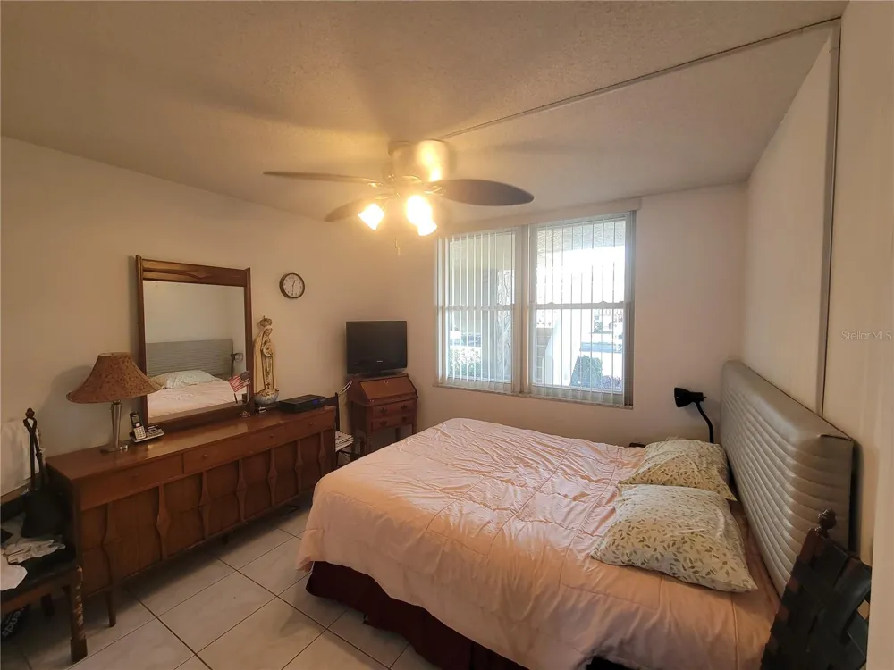 4915 BAY STREET NE #122 St Petersburg, FL 33703
