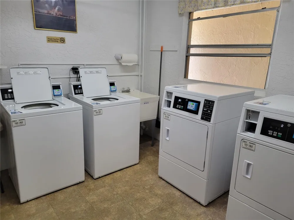 4915 BAY STREET NE #122 St Petersburg, FL 33703