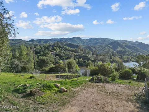 2239 Pinecrest Road