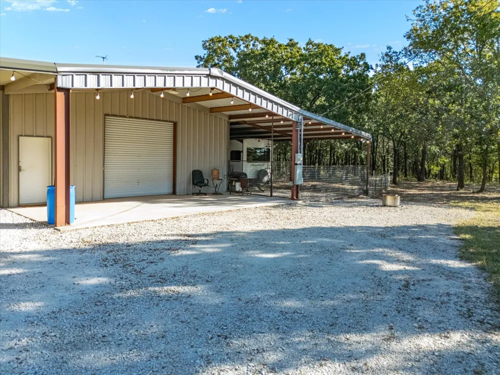 2210 Cardwell Road Ringgold, TX 76261