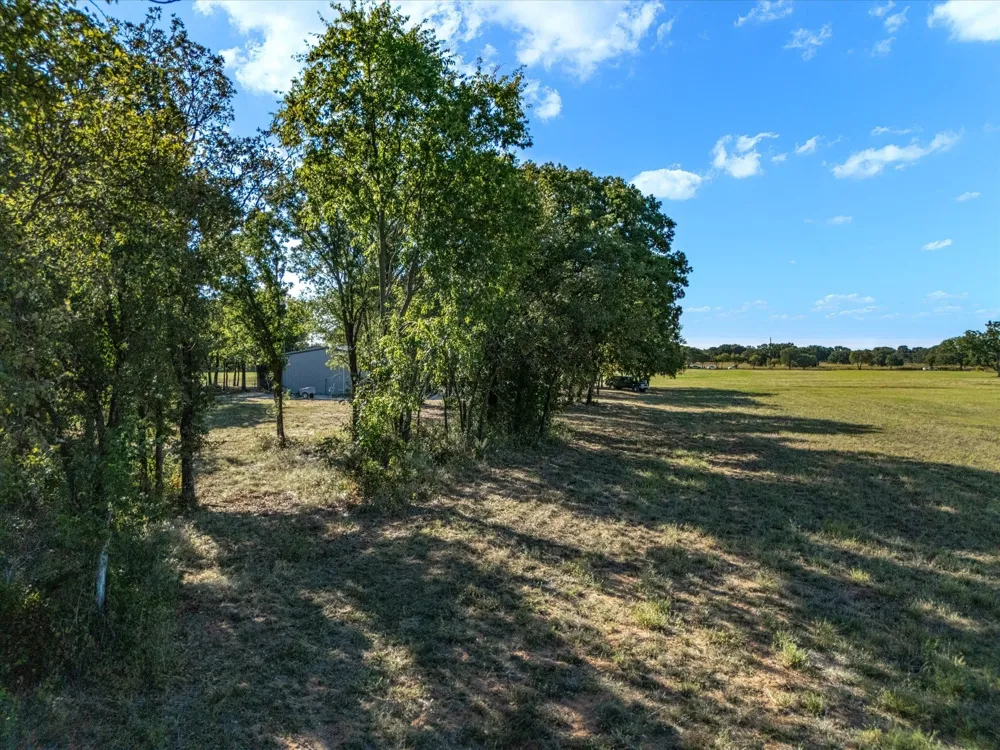 2210 Cardwell Road Ringgold, TX 76261