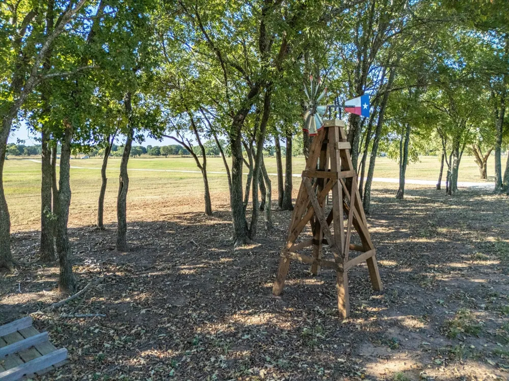 2210 Cardwell Road Ringgold, TX 76261