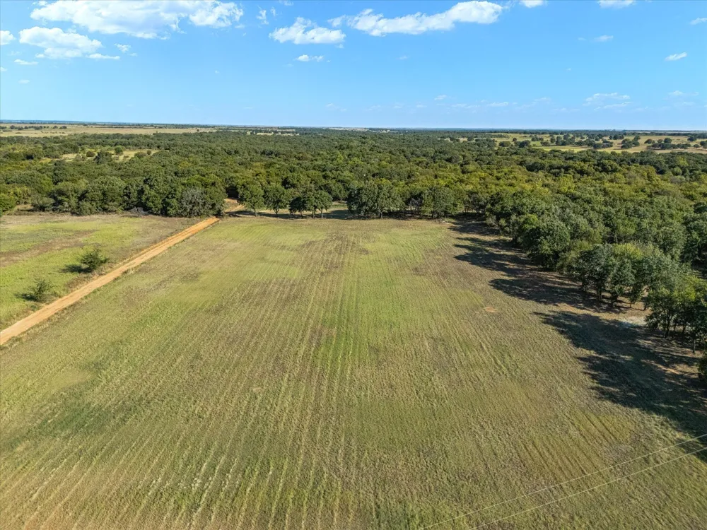 2210 Cardwell Road Ringgold, TX 76261