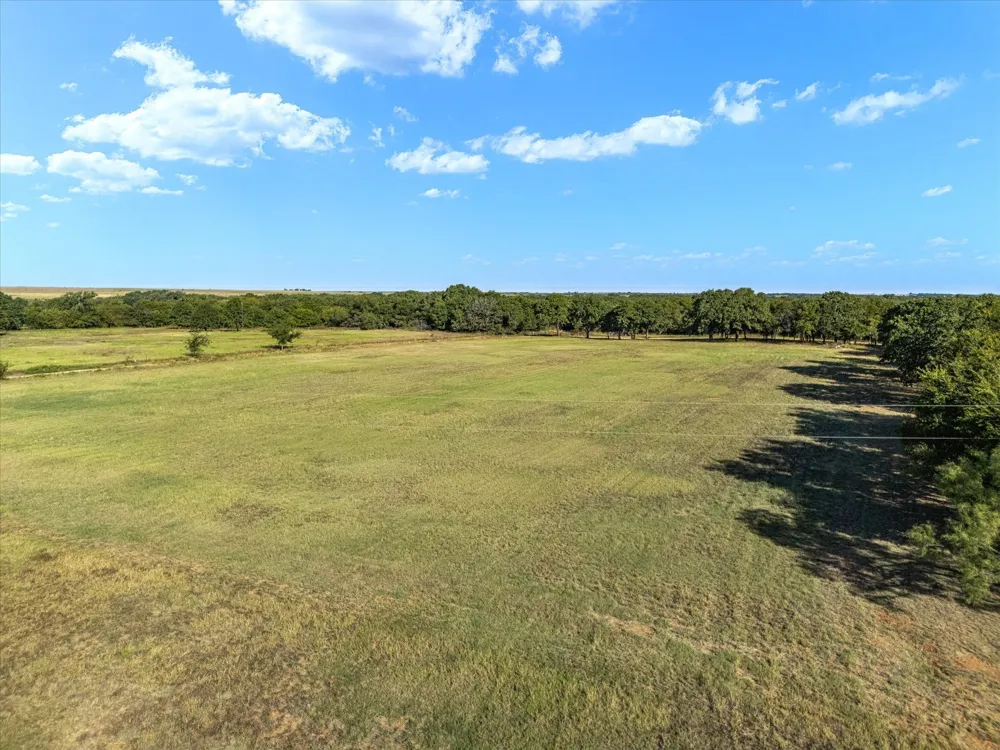 2210 Cardwell Road Ringgold, TX 76261